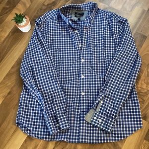 Barely Worn! 🍀Nautica Classes Fit button up🍀Sz XL🍀Blue, pink & light blue